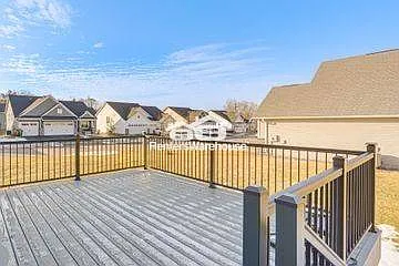 923 112th Ln NE — Photo 32
