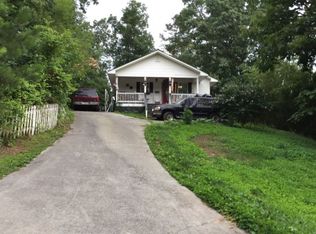 180 Overland Dr SW, Calhoun, GA 30701