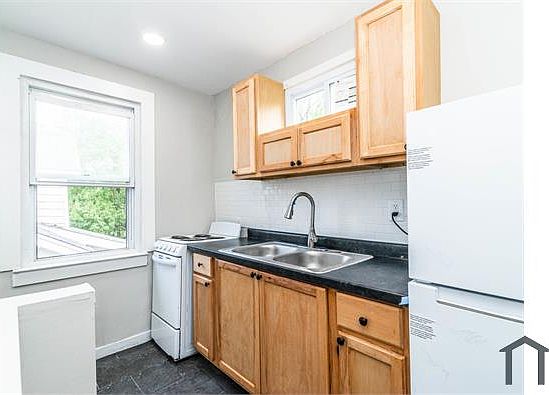 4th image of 5054 Linsdale St #2