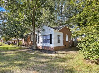 223 N Wright St, Raeford, NC 28376