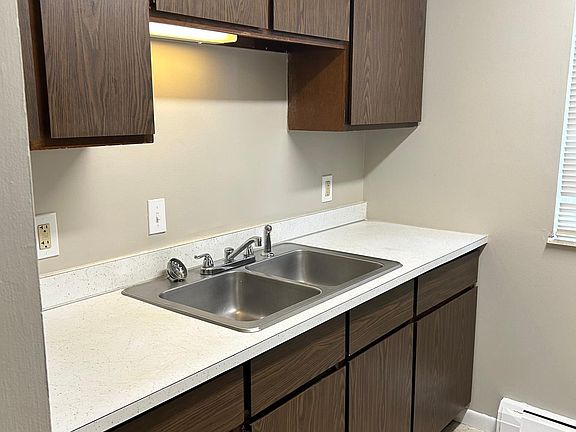 3rd image of 3969 S Schenley Ave