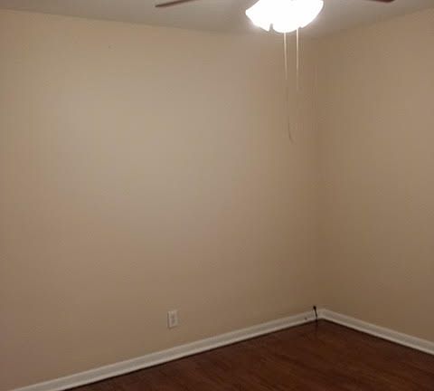 2nd image of 4743 N Hamlin Ave APT 1