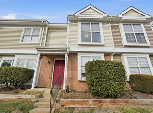 87 Sudbury Sq, Sterling, VA 20164