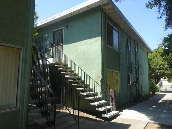 3rd image of 435 Illinois St APT B