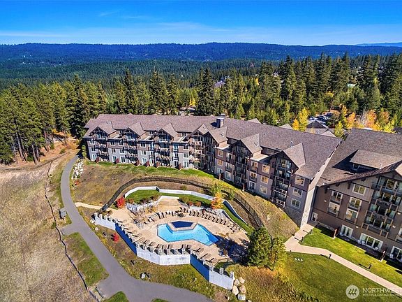 2nd image of 3600 Suncadia Trail #5037