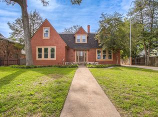 2010 Avenue N 1/2, Huntsville, TX 77340