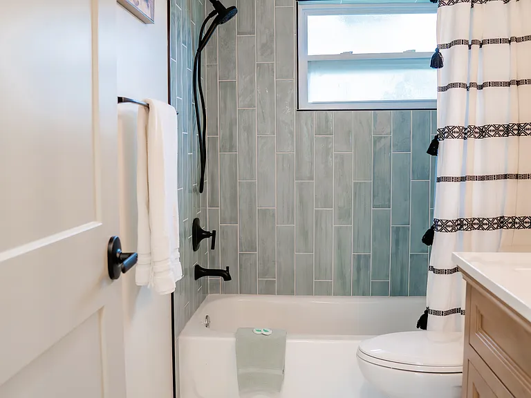 2270 Terrace Dr N — Photo 20