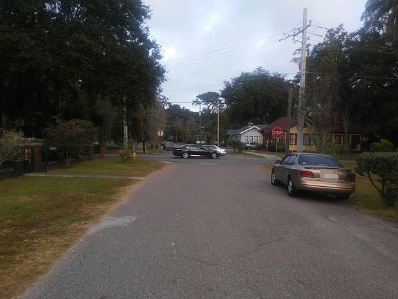 4th image of 1500 Donald St