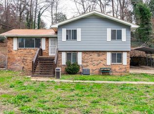 918 Hogan Rd, Rossville, GA 30741