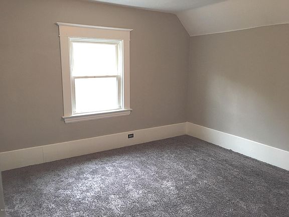 2nd image of 1046 McReynolds Ave NW