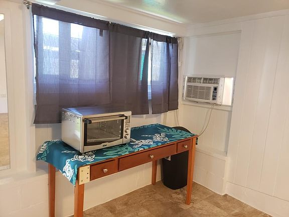 5th image of 811 Spencer St