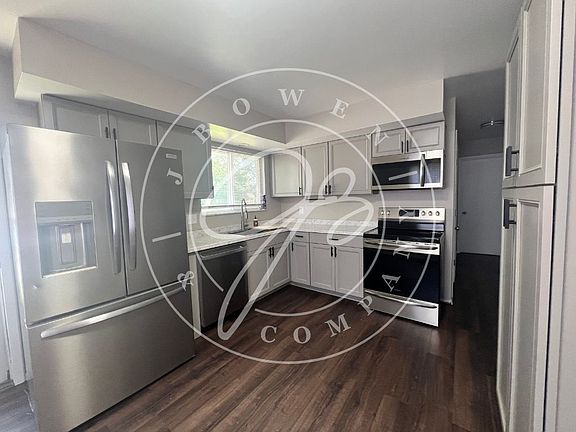 3rd image of 5638 Northview Dr