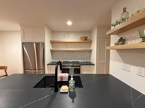 2122 Hancock Dr #207 Photo 1
