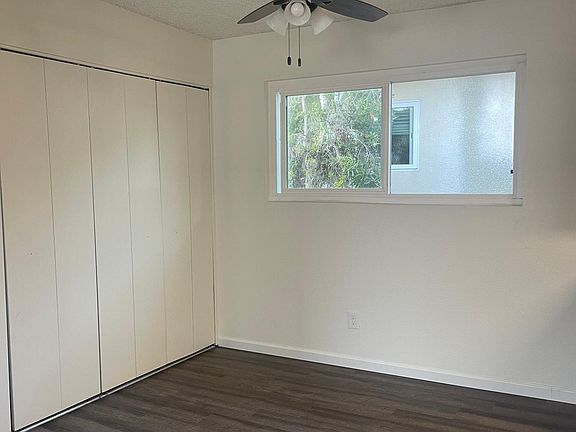 5th image of 23135 Madison St #216