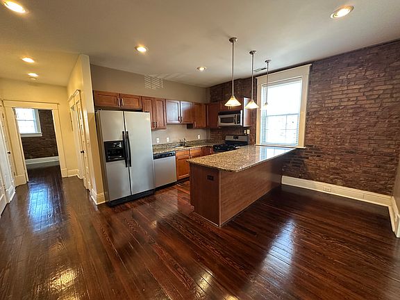 3rd image of 7409 Hazel Ave