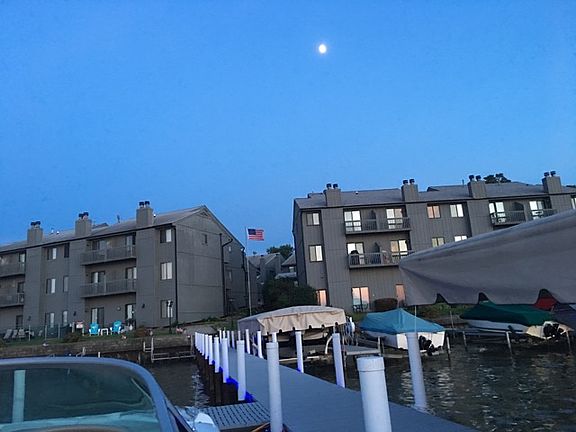 4th image of 190 Howard Ct APT 6