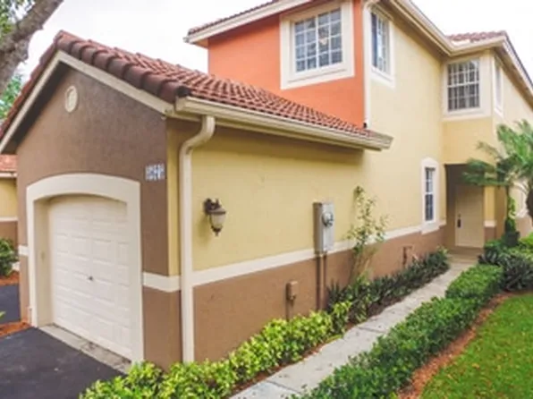 3675 San Simeon Cir, Fort Lauderdale, FL 33331