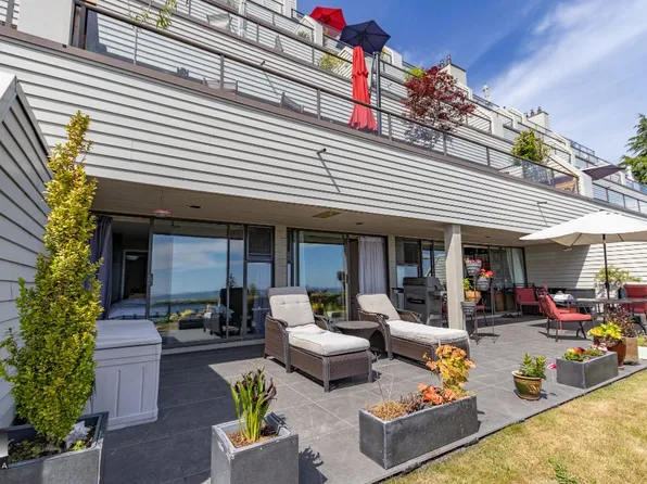 2246 Folkestone Way #11, West Vancouver, BC V7S 2X7