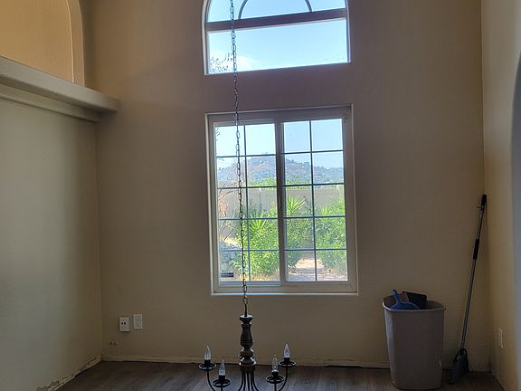 Dinning room with view of Mt Helix