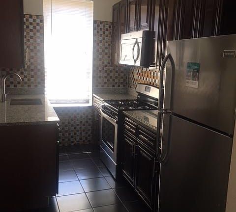 4th image of 8806 Parsons Blvd APT B10