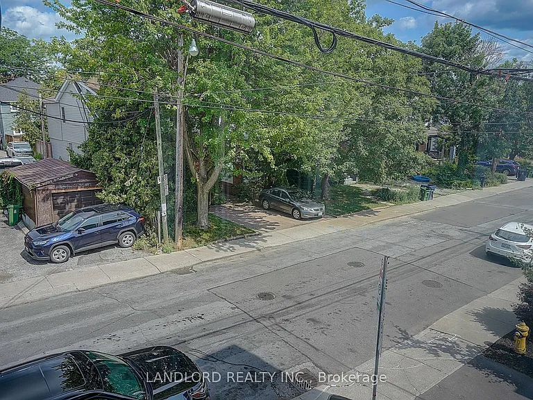 240 Durie St #201 — Photo 29