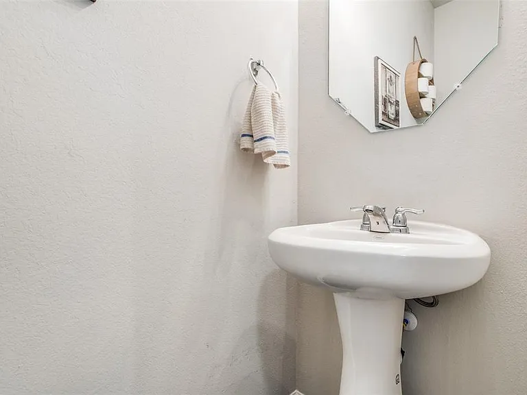 4258 McGregor Bluff Ln — Photo 19