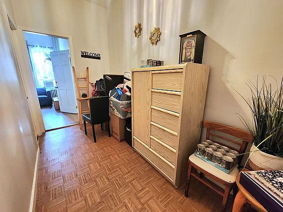 4th image of 2718 39th Ave #1