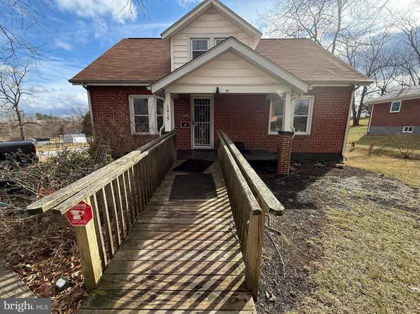 1015 W Washington St, Wytheville, VA 24382