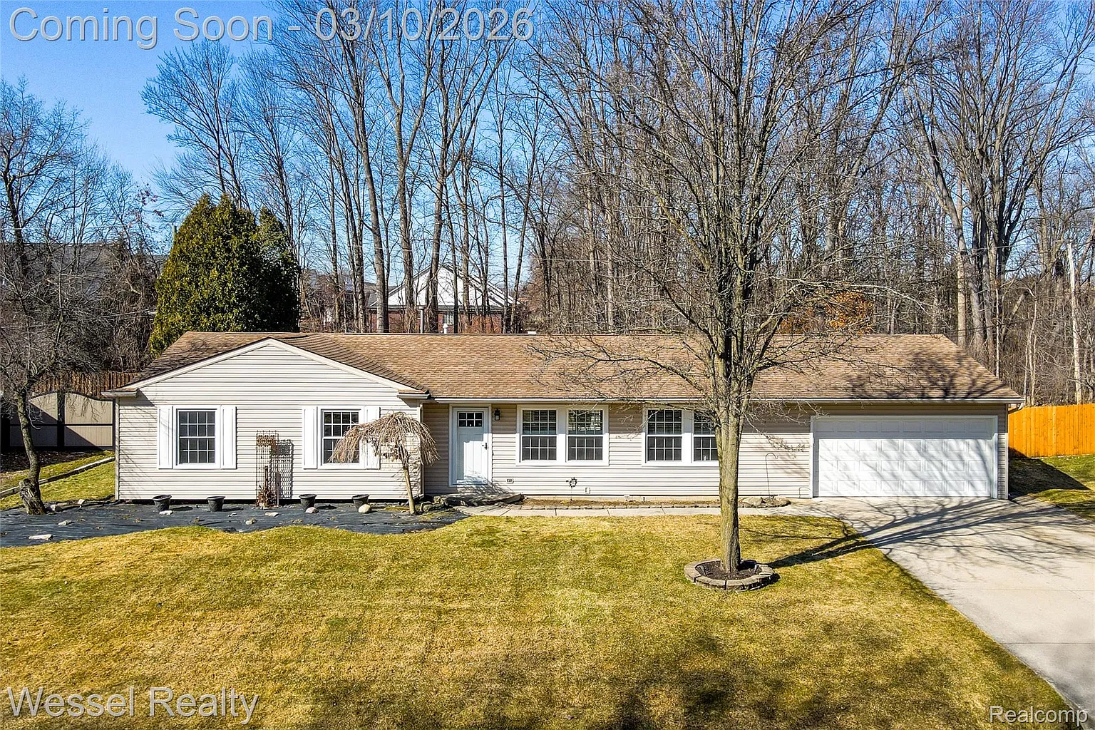 53225 Luann Dr photo 1