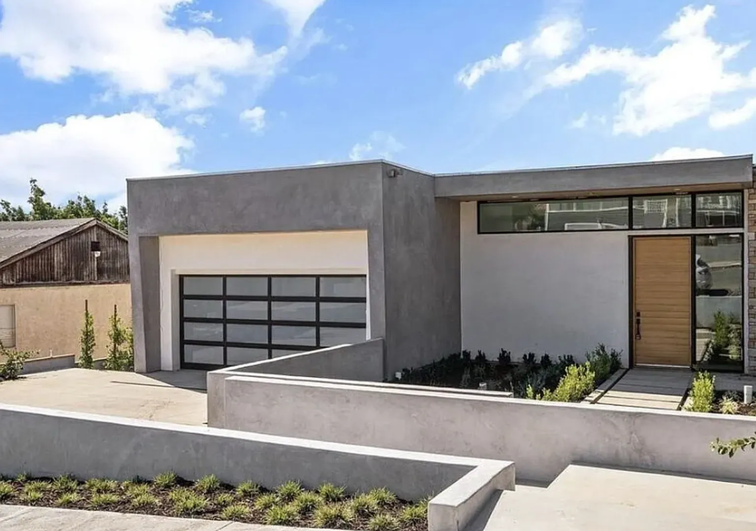Luxury 4 Bed / 5 Bath Mar Vista Estate with Private Pool & Coastal Views — Photo 2