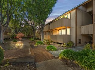 2246 W Bayshore Rd #5, Palo Alto, CA 94303