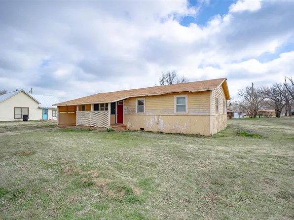 215 N 1st St, Verden, OK 73092