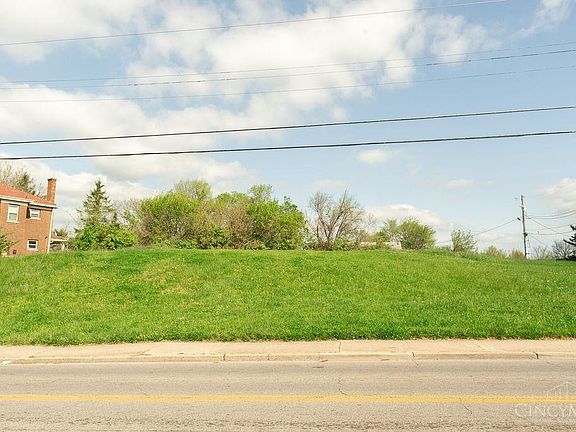 4th image of 38 Clinton Springs Ave