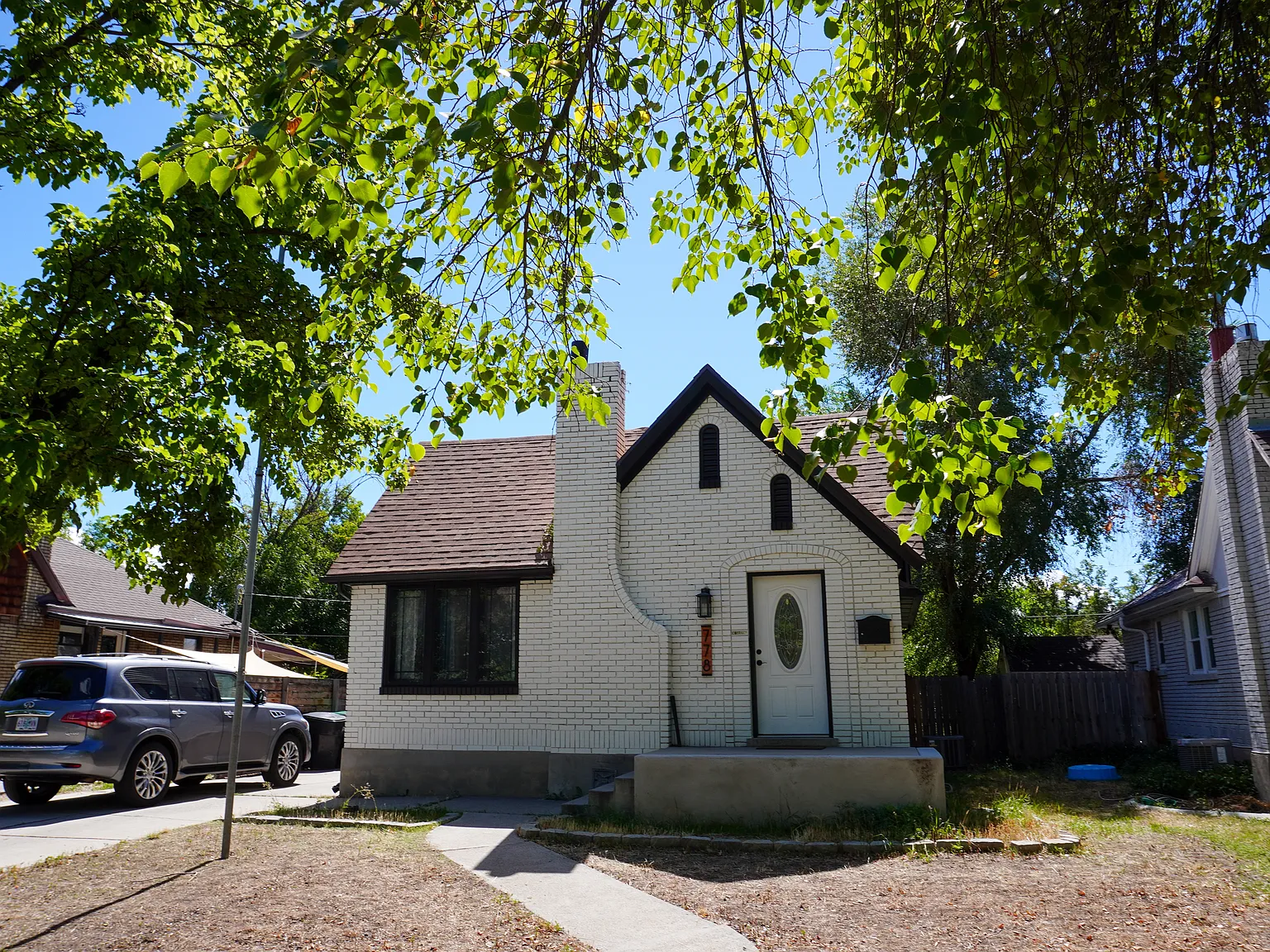 5 bed, 1900 sqft, $2,599 — Photo 1