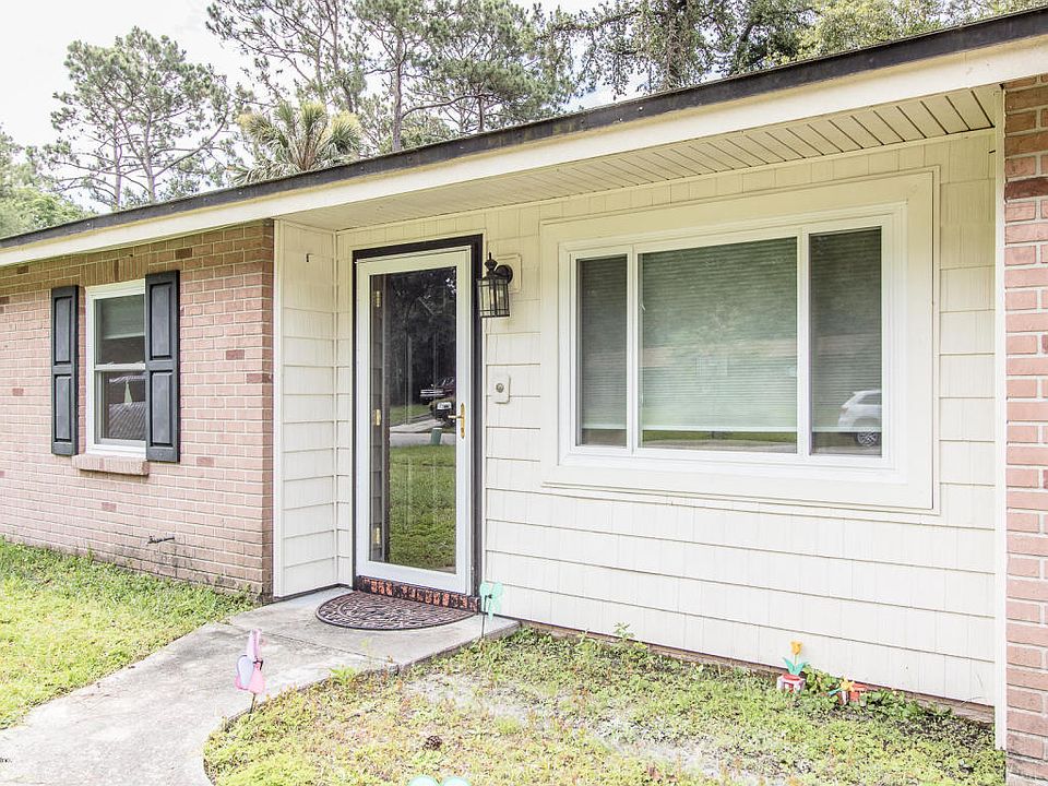 1st image of 173 Evergreen Ln
