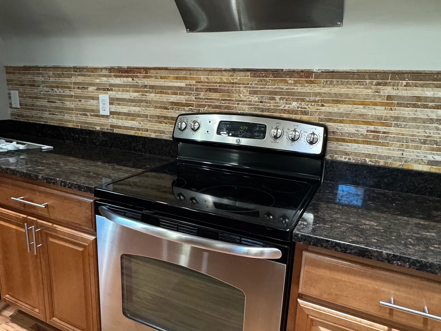 1 bed, 700 sqft, $1,250 — Photo 3
