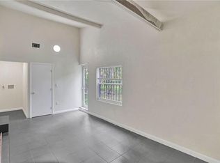 140 NW 84th St #2, Miami, FL 33150