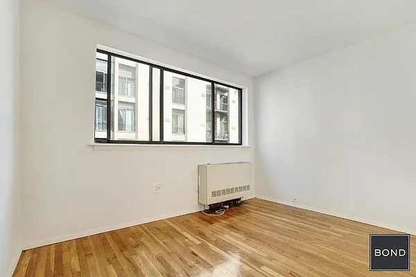 Rented by Bond New York | media 4