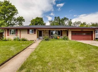 6415 Saulsbury Ct, Arvada, CO 80003