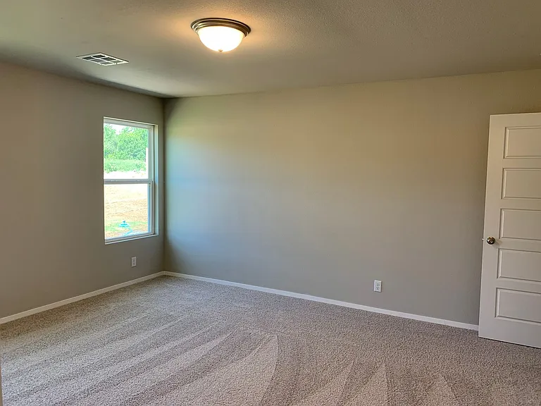 2001 S Amarillo Dr — Photo 15