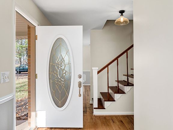 5th image of 510 Scenic Ln