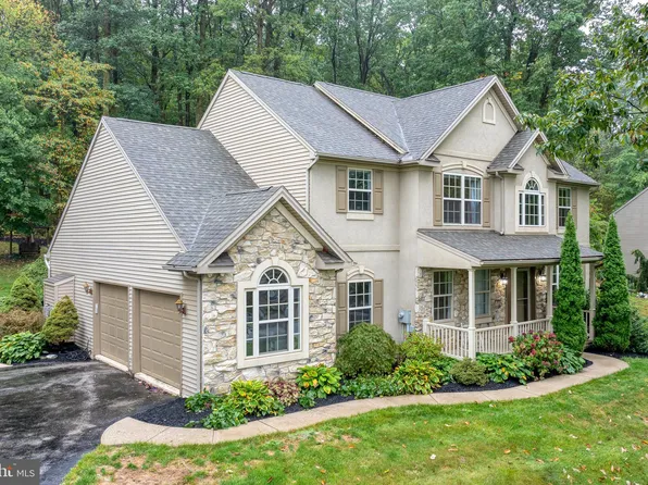 45 Forest Ridge Ct, Red Lion, PA 17356