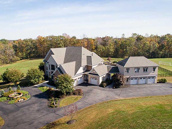 3rd image of 15681 Hunton Ln