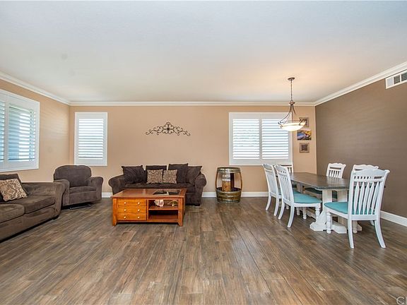 5th image of 3411 Clover Ave