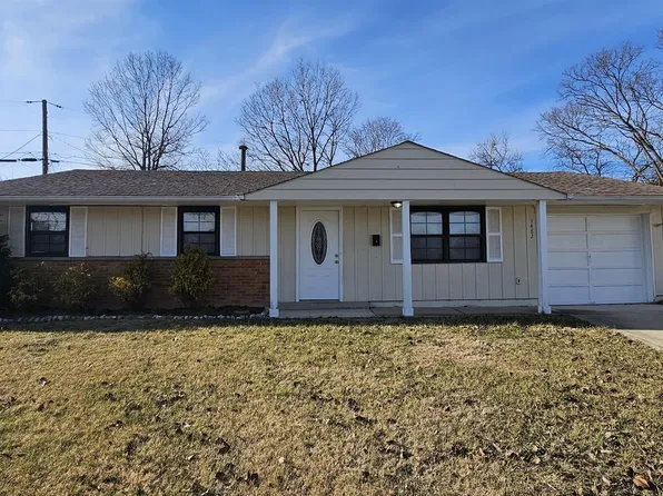 1482 Continental Dr, Cincinnati, OH 45246