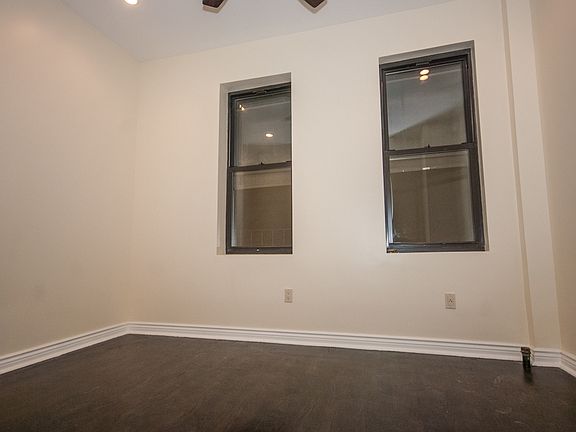 4th image of 157 Evergreen Ave #2D