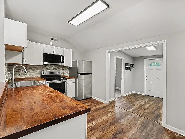 9032 Link Rd — Photo 3