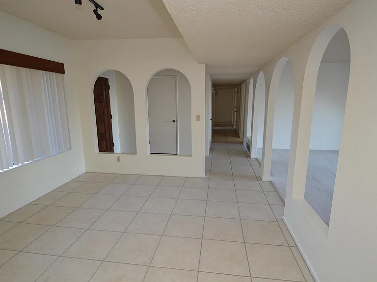 7722 E Knollwood Cir — Photo 9