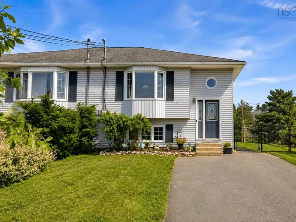42 Kaleigh Dr, Eastern Passage, NS B3G 1N3