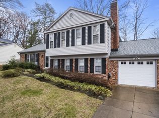 7813 New London Dr, Springfield, VA 22153